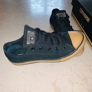 Black Gum Low Top Converse